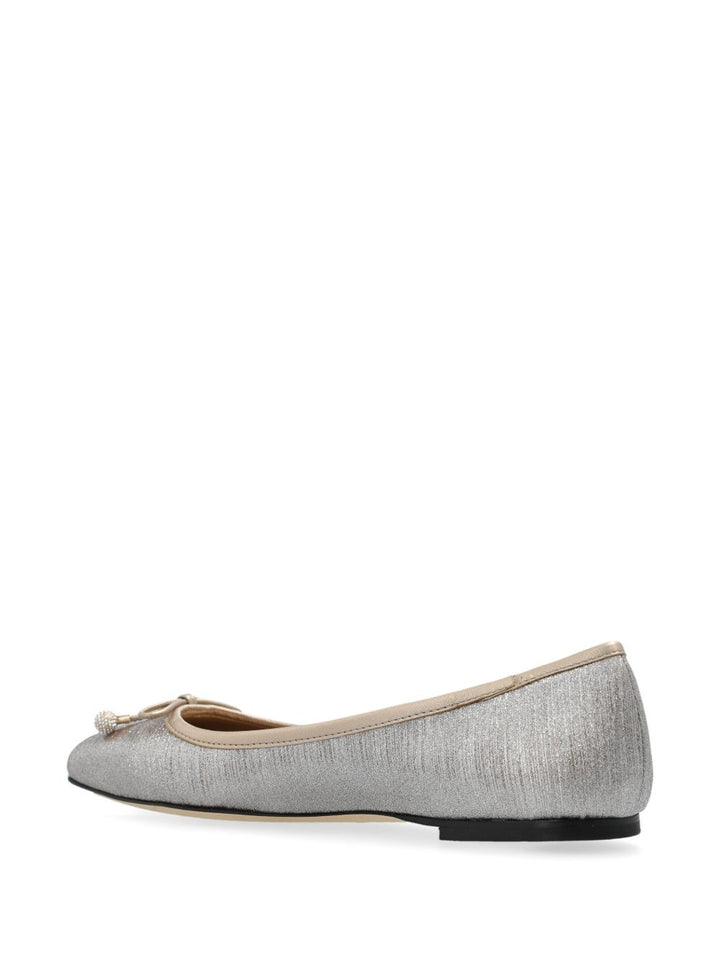 Jimmy Choo Flache Schuhe Silberne Schleife