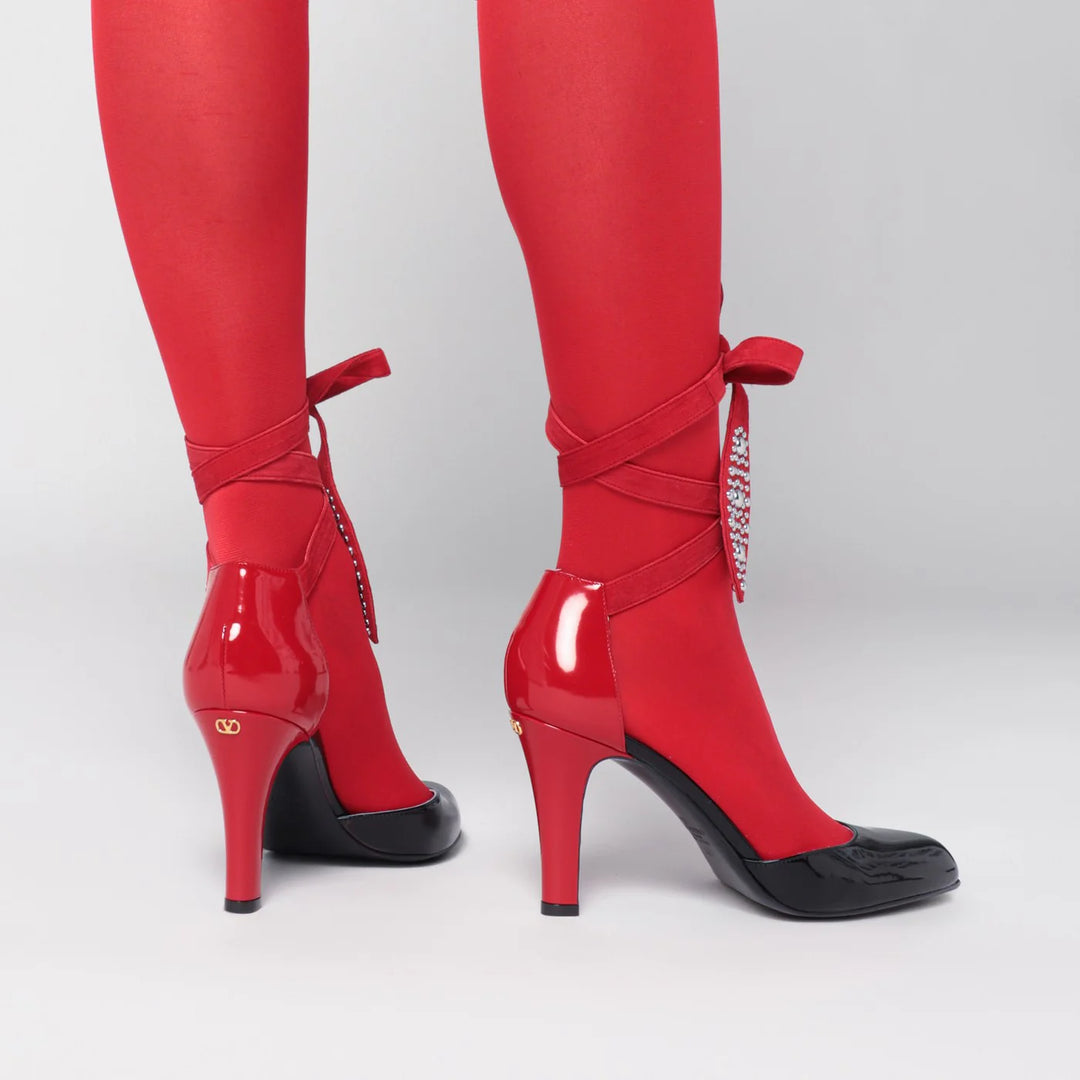 Valentino Garavani - Black and red Foliefoliage décolleté