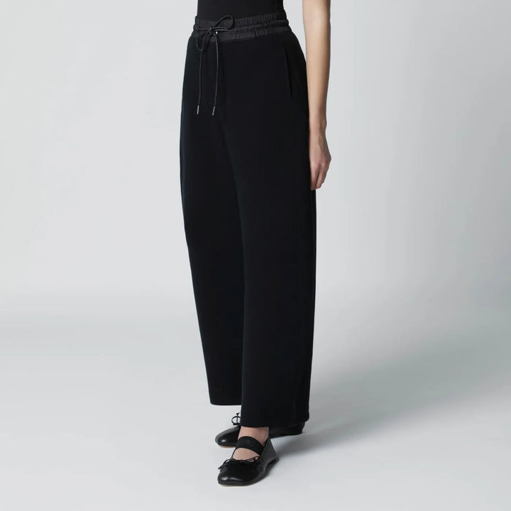 Sacai - Black jogging trousers Brand Apparel &amp; Accessories > Clothing > Pants 3