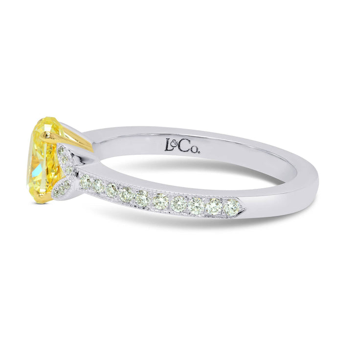 LEIBISH 0.94ct Fancy Yellow Round Diamond Side-Stone Ring Brand Ring