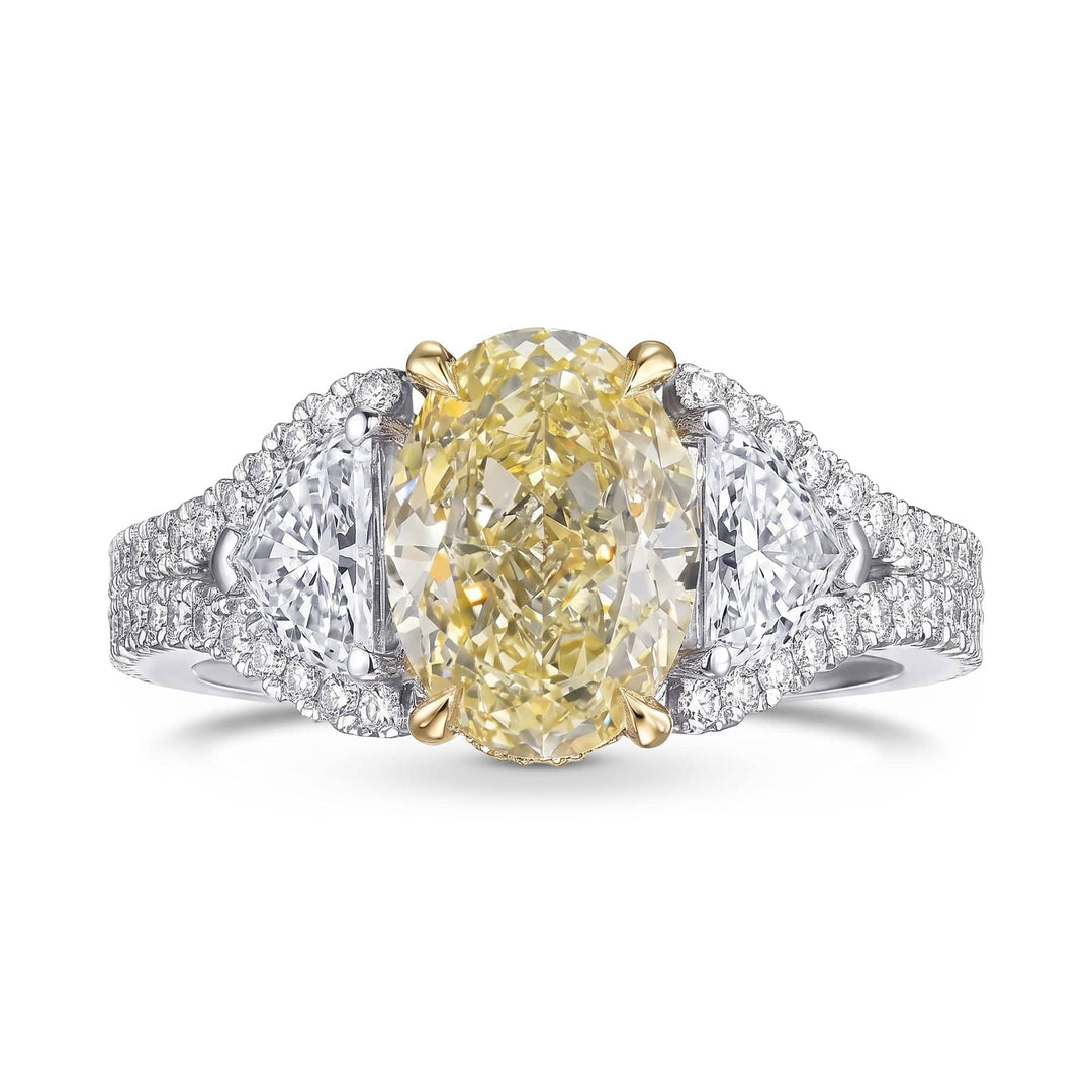 LEIBISH 2.51ct Light Yellow Oval Three-Stone Diamond Ring Brand Ring